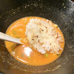 うさぎ - 店の説明に反して、どんぶりに放り込んで、たっぷりスープで