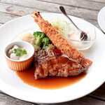 카루이자와 72 골후 히가시 코스 레스토랑 - 소고기 스테이크와 새우 튀김