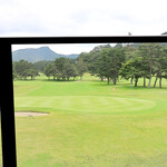 Karuizawa 72 Golf Higashi Course Restaurant - 从露台座位看到的H18