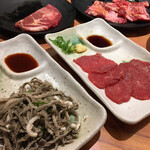 Yakiniku Te-Buru O-Da-Baikingu Hare Gohan - 