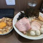 ヌードル＆スパイスカレー 今日の1番 - 