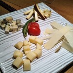 Kobashi Kinzou Shouten - チーズ盛り合わせ♪