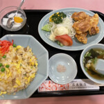 広東飯店 - チャーハンと唐揚げ定食1100円。