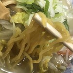 らぁめん 味一番 - 麺はこんな感じ