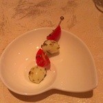 Shisuthina - 水牛のモッツァレラとトマト