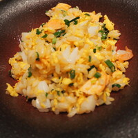 中国料理 花閒 - 鮭と海鮮入り炒飯