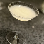 イチリン ハナレ - ⑪ラ・フランス 〜ラ・フランスを擦り潰してカクテルのようにお洒落なグラスで頂きます。濃厚な中華料理を爽やかな後味に持って行くスゴ技。