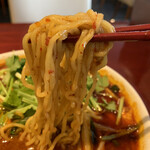 李記 担担麺食堂 - 麺リフト
