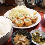 とんかつ旨いもの家 ひまわり食堂 - ひまわりカツ定食(ご飯中盛)