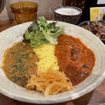SPICY CURRY 魯珈 - 