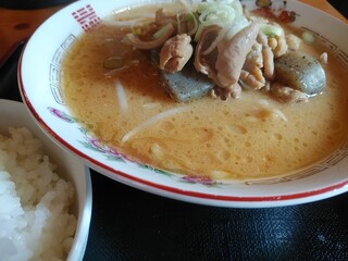 Gohan-Ya Ichibun - もつみそラーメン