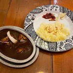 マムタージ - カシミールチキンカレー、スパイスライス(ハーフ)