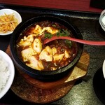純中国伝統料理四川料理 芊品香 - 麻婆豆腐