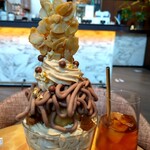 The Jones Cafe Bar - ■モンブランパフェ・バタースコッチアイスクリーム