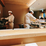 日本橋海鮮丼 つじ半 - 