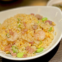 廣東料理 民生 ヒルトンプラザウエスト店 - ③民生特製の五目炒飯
                      パラパラの五目炒飯は誰もが大好きな一品