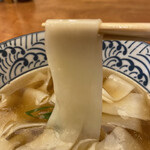 棊子麺茶寮 いしこん - 幅広きしめん