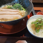 拳ラーメン - 