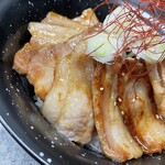 焼肉 桂来 - 豚カルビ丼（テイクアウト）