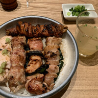 伊勢廣 京橋本店 - やきとり丼の5本丼