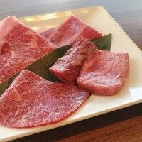 焼肉うしごろ 銀座店 - 厚切り2種