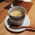 cozzy - お通しのきのことしじみの茶碗蒸し