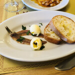 ガストロノミア冨屋 - アンチョビオイル漬け