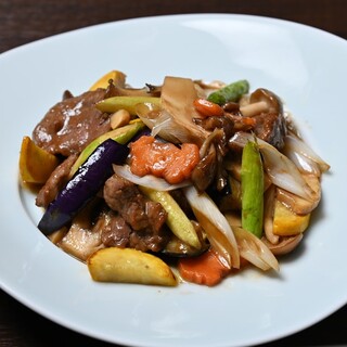 Taishouken - 牛肉と季節野菜の炒め