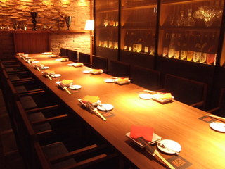 Private Dining Tomoru - ＨＡＮＡＲＥ/当店のＶＩＰルーム！最大１６名様の完全個室です。接待や会合などに最適です。