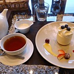 紅茶とケーキ