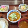 もつ煮屋 日の出食堂