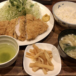 調布 かつ元 - 上ロースとんかつ定食
