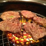 焼肉 ギュービッグ - 