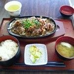 神奈川大学湘南ひらつかキャンパス　第三食堂 - 料理写真:アツアツ定食\550