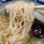 永楽苑 - 細めの縮れ麺