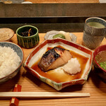 面 - ●銀だらつけ焼