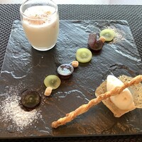 ポム・ダダン - 