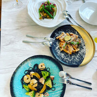 R1 TOKYO Bar&Restaurant - 