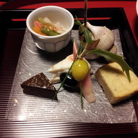 料理旅館 金沢茶屋 - 夕食：前菜盛りＵＰ