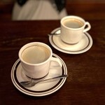 パントリー コヨーテ - ライオンコーヒー