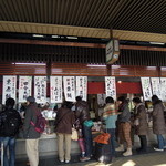 本当に朝から人が多い＾＾；