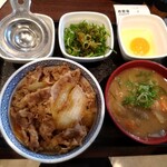 Yoshinoya - 『ねぎ玉牛丼（並）･［汁だく］』と『とん汁』