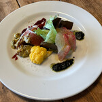 シーサイドカプリ - 季節の前菜