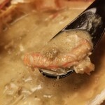 緒方 - ⑩間人蟹(京都府間人産)の蟹味噌酒
      コクが深くて少しの苦み、味醂の甘みもそこはかと、スプーンで混ぜ混ぜしつつチビチビと頂き蟹フルコースの余韻に浸ります