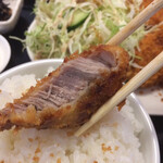 わ楽 - ヒレカツ  断面