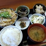 つばめ家 - きのことせせりの生姜あんかけ定食