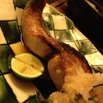 旬菜 おぐら家 - 氷見天然ぶり塩焼き