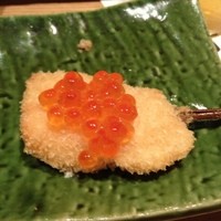 串揚げ大ひら  神楽坂 - サーモンのいくらがけ