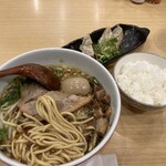 ヌードルラボラトリー 金斗雲 福岡空港店 - 