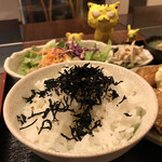 ここはな - ひじきふりかけが乗った、ご飯